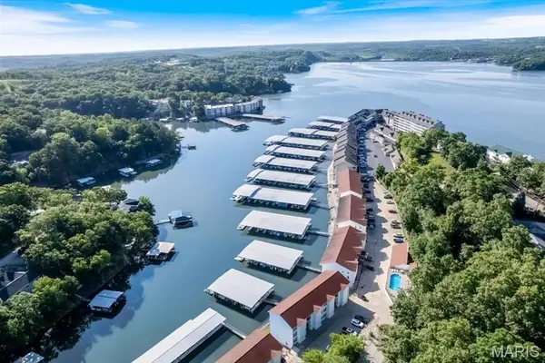 40 Lighthouse #3-304, Lake Ozark, MO 65049