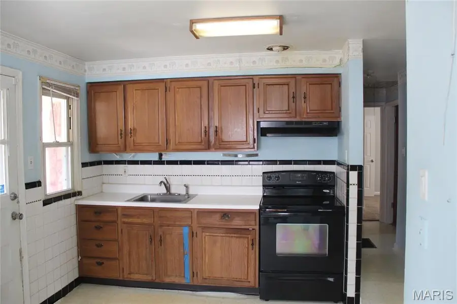 1501 Akron Drive, Saint Louis, MO 63137 - #3