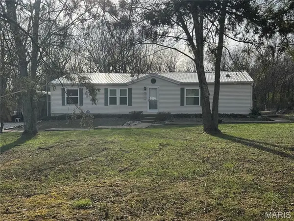 1155 Crabapple Lane, St Clair, MO 63077