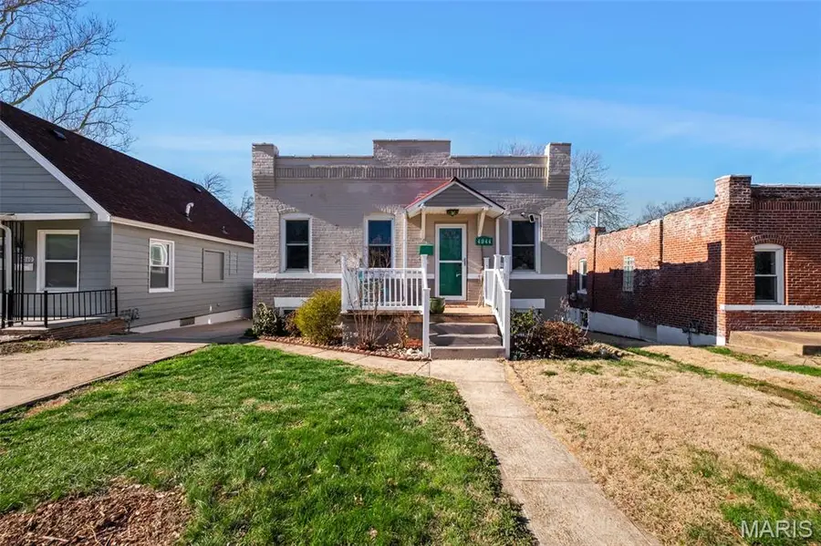 4044 Walsh Street, Saint Louis, MO 63116 - #2
