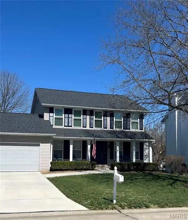 352 Beckley Place, St Charles, MO 63304