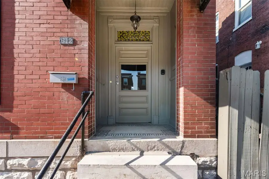 612 Holly Hills Avenue, Saint Louis, MO 63111 - #2