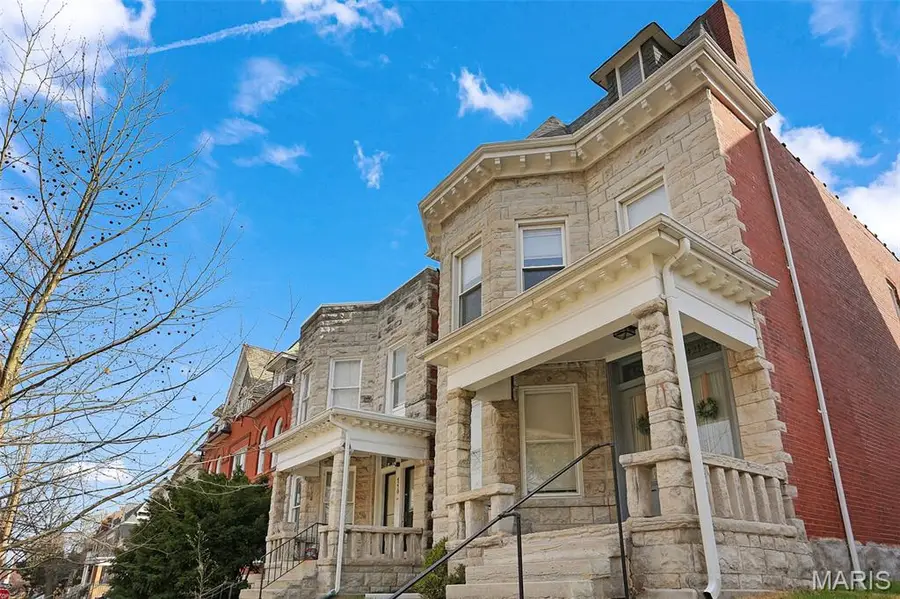 4212 Castleman Avenue, Saint Louis, MO 63110 - #2