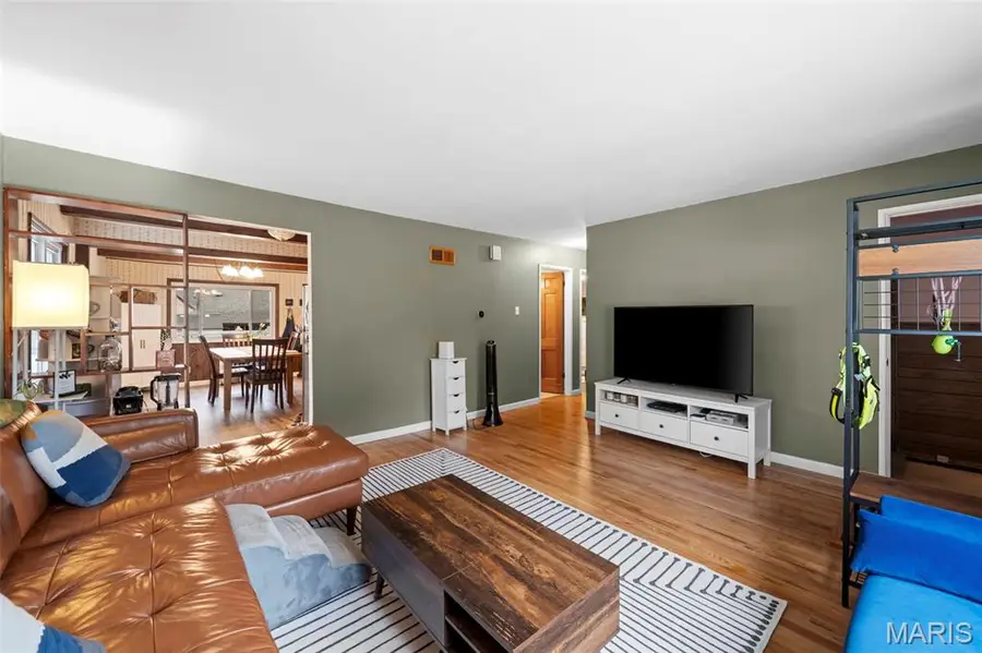 5556 Arthur Avenue, Saint Louis, MO 63139 - #3