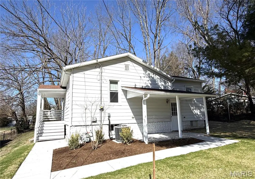 417 S 8th Street, Belleville, IL 62220 - #1