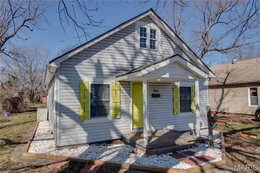 304 Francis Street, Gillespie, IL 62033 - #2