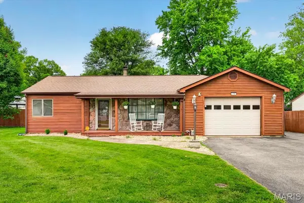 114 Central Avenue, O'Fallon, IL 62269