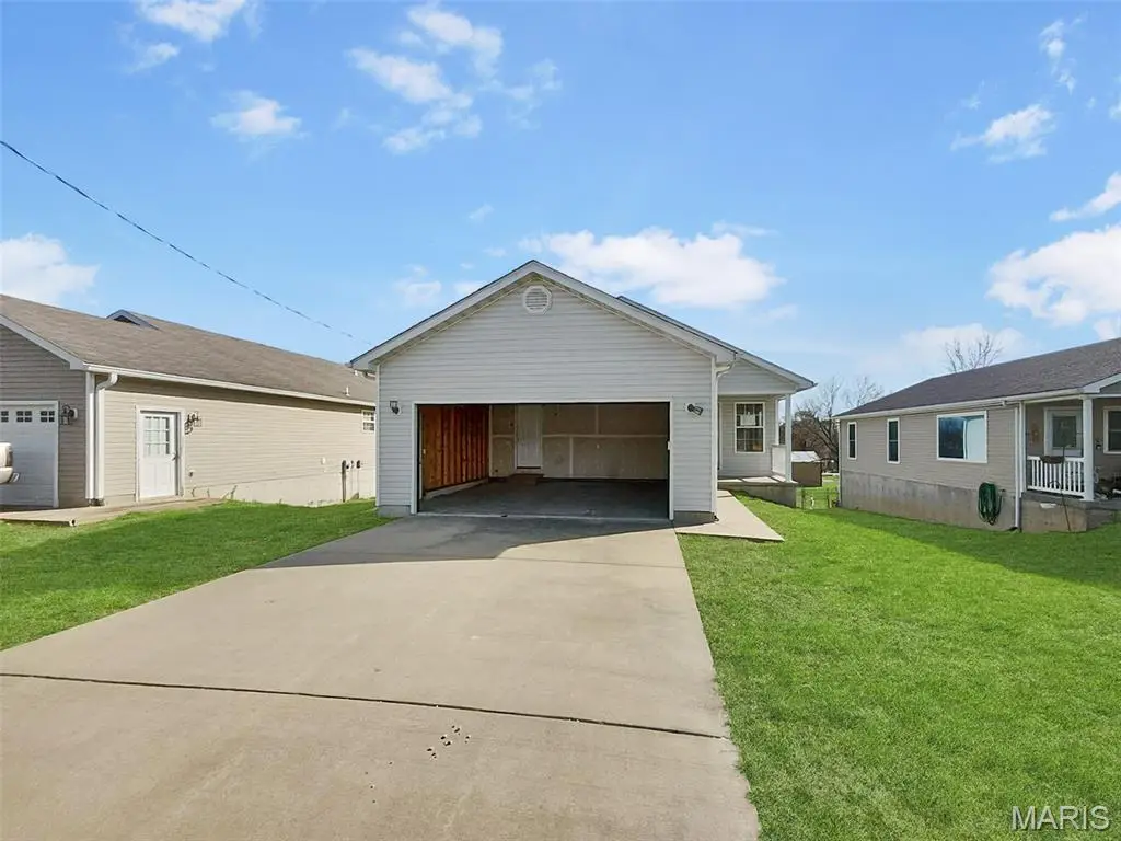 1464 Meramec Avenue, Pacific, MO 63069 - #1