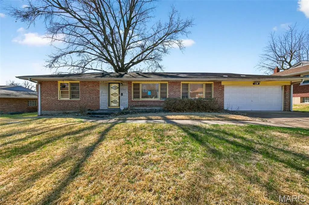 1326 Northumberland Drive, Saint Louis, MO 63137 - #1