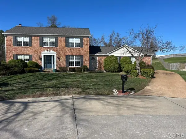 6301 Highland Estates Drive, St Louis, MO 63129