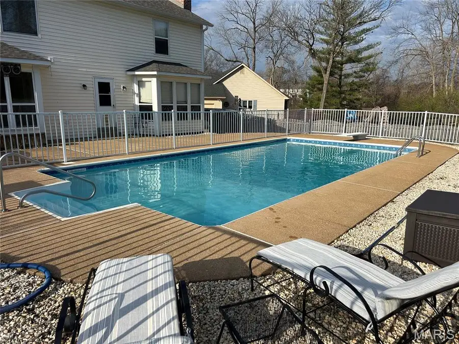 6301 Highland Estates Drive, Saint Louis, MO 63129 - #3