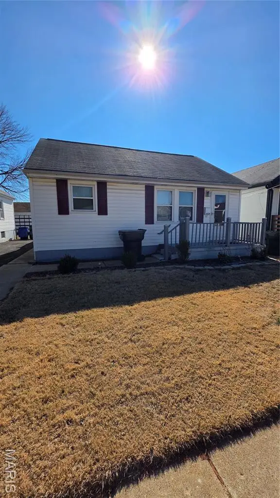 6024 Scanlan Avenue, Saint Louis, MO 63139 - #1