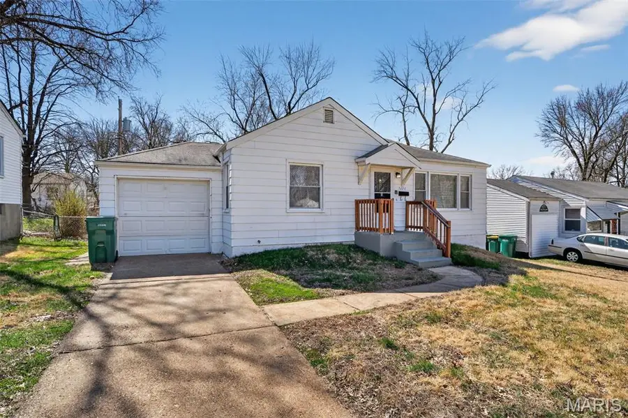 1224 Kilgore Drive, Saint Louis, MO 63137 - #3