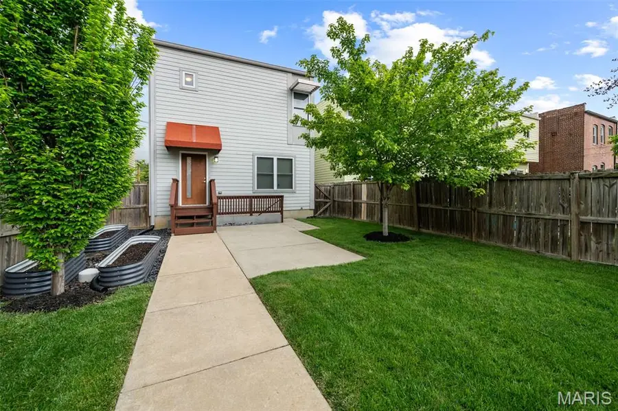 4254 Mcree Avenue, Saint Louis, MO 63110 - #2