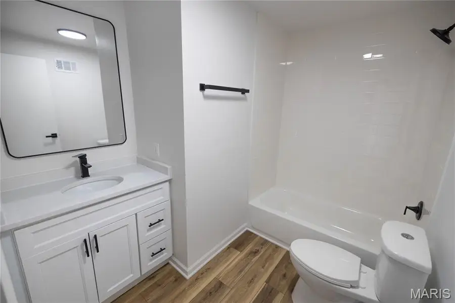 3755 Park Crest Drive, Saint Louis, MO 63125 - #3