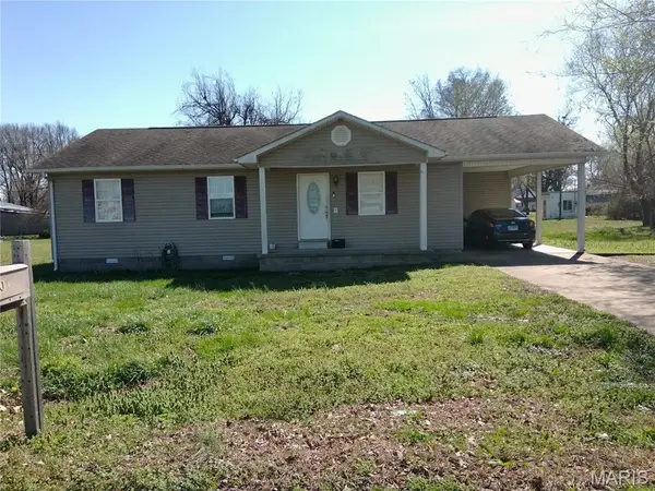 1504 E Stoddard Street, Dexter, MO 63841