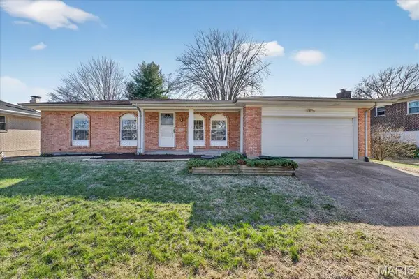 686 Damascus Drive, St Louis, MO 63125