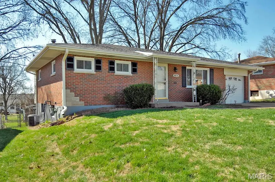 9816 Lakeford Lane, Affton, MO 63123 - #3