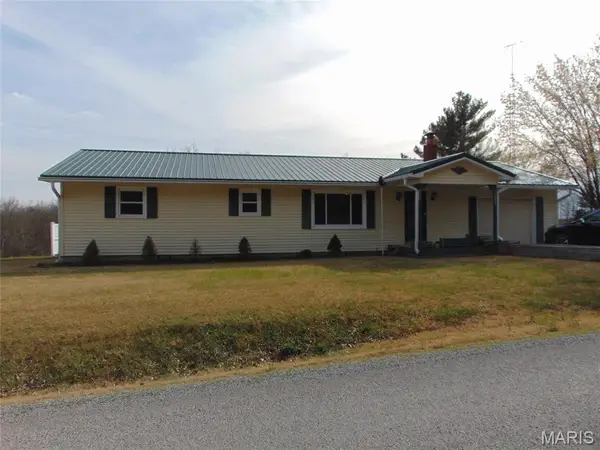 1100 Sharp Rock, Ava, IL 62907