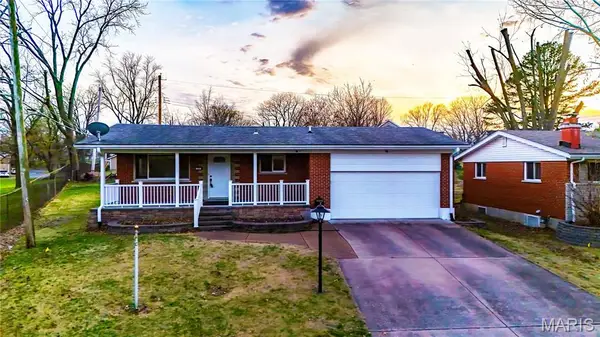 576 Clager Drive, Mehlville, MO 63125