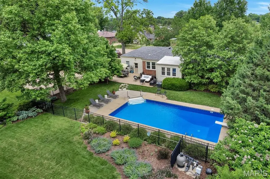 5949 Highfield Road, Saint Louis, MO 63109 - #2