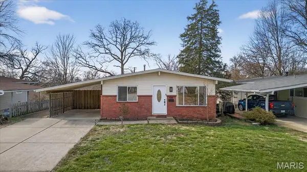 408 Saint Lawrence Drive, Ballwin, MO 63021