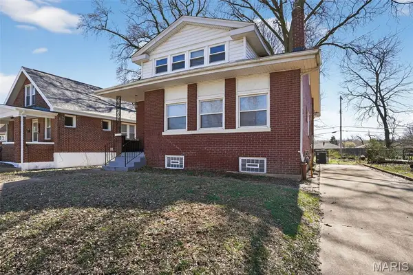 6812 Bartmer Avenue, St Louis, MO 63130