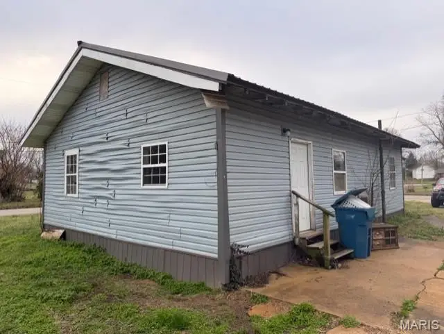 303 W Neat Street, Poplar Bluff, MO 63901 - #2