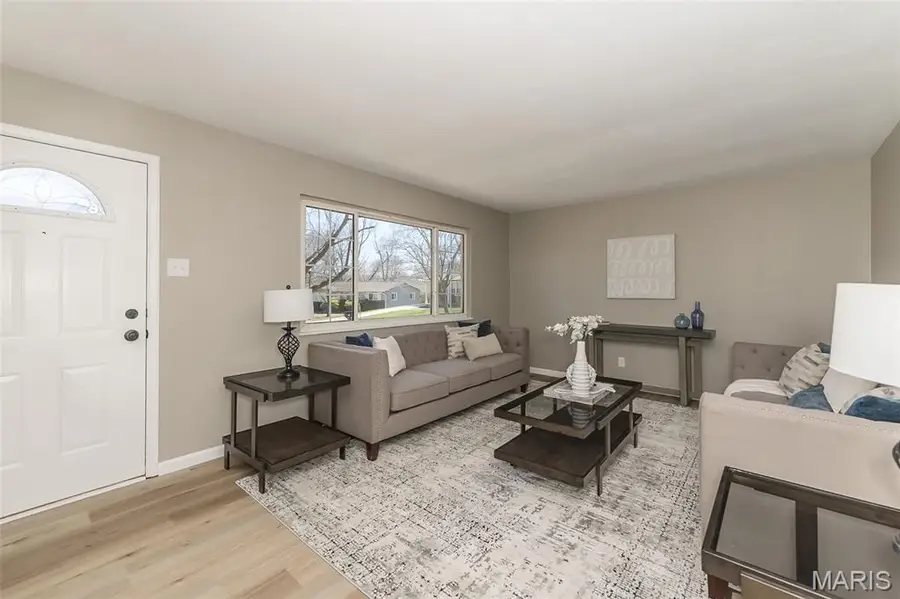 27 Lennox Terrace, Maryland Heights, MO 63043 - #2