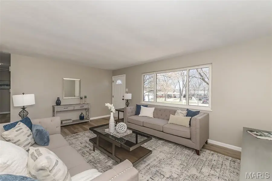 27 Lennox Terrace, Maryland Heights, MO 63043 - #3