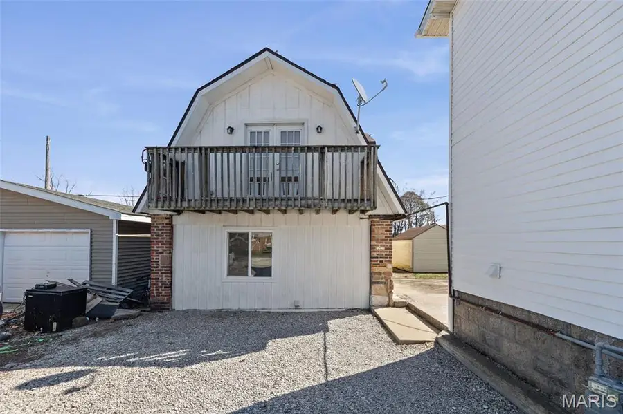 411 Sheridan Street, Bethalto, IL 62010 - #3