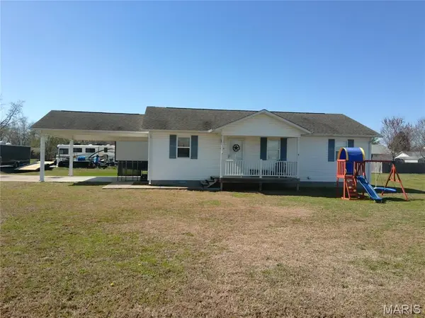 104 Mcclard Street, Dexter, MO 63841