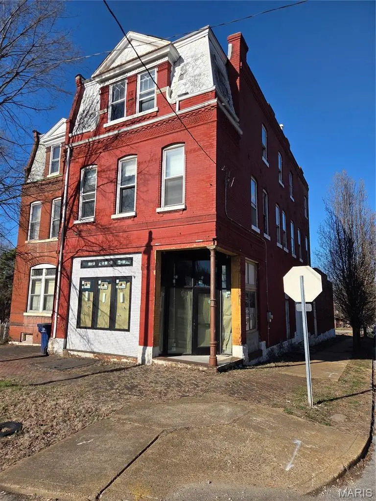 3801 Marine Avenue, Saint Louis, MO 63118 - #1