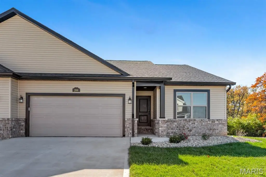 206 Wrigley Field, Bethalto, IL 62010 - #1
