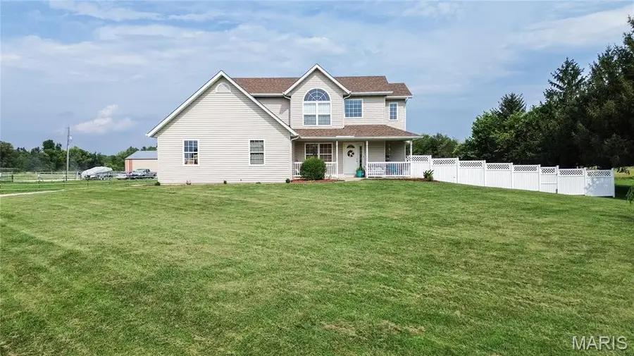 5878 Eaton Lane, Edwardsville, IL 62025 - #2