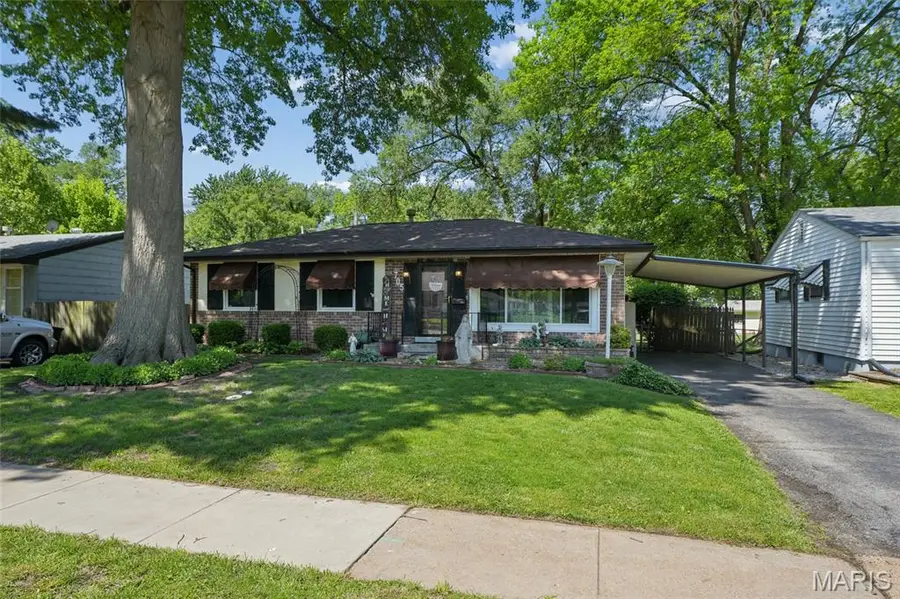 705 S Lafayette Street, Florissant, MO 63031 - #2