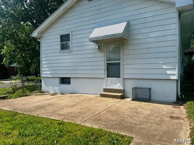 9840 Green Valley Drive, Saint Louis, MO 63136 - #2