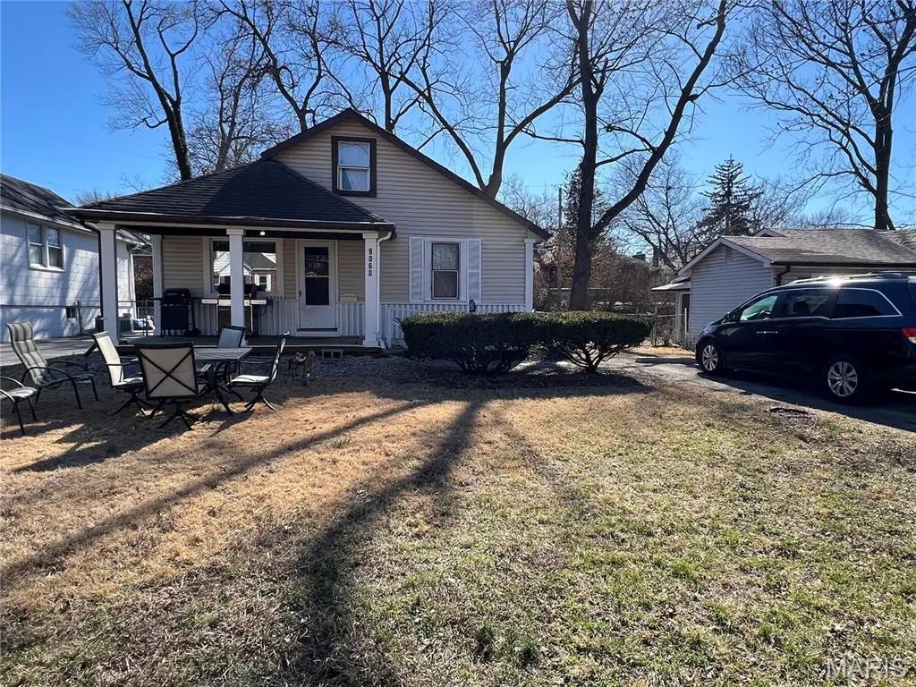 9060 Patrick Drive, Saint John, MO 63114 - #1