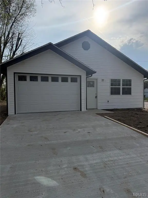 387 Harrison Avenue, Lebanon, MO 65536 - #1