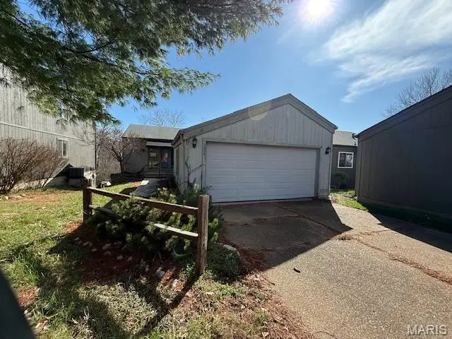 1653 Award Drive, Ballwin, MO 63021 - #2
