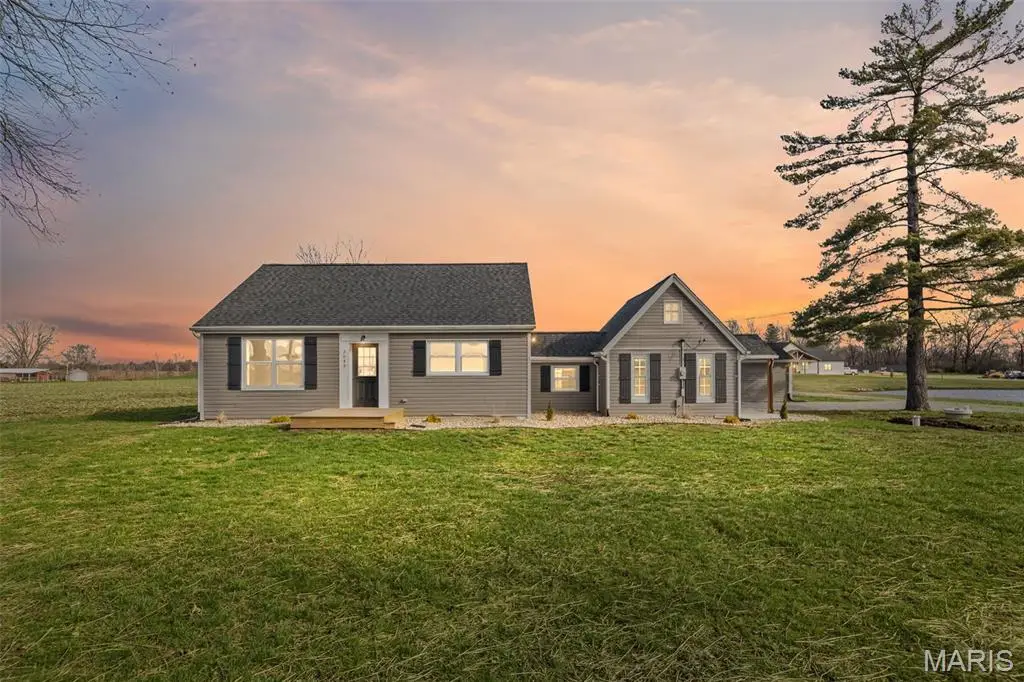 2049 Park Road, Belleville, IL 62220 - #1