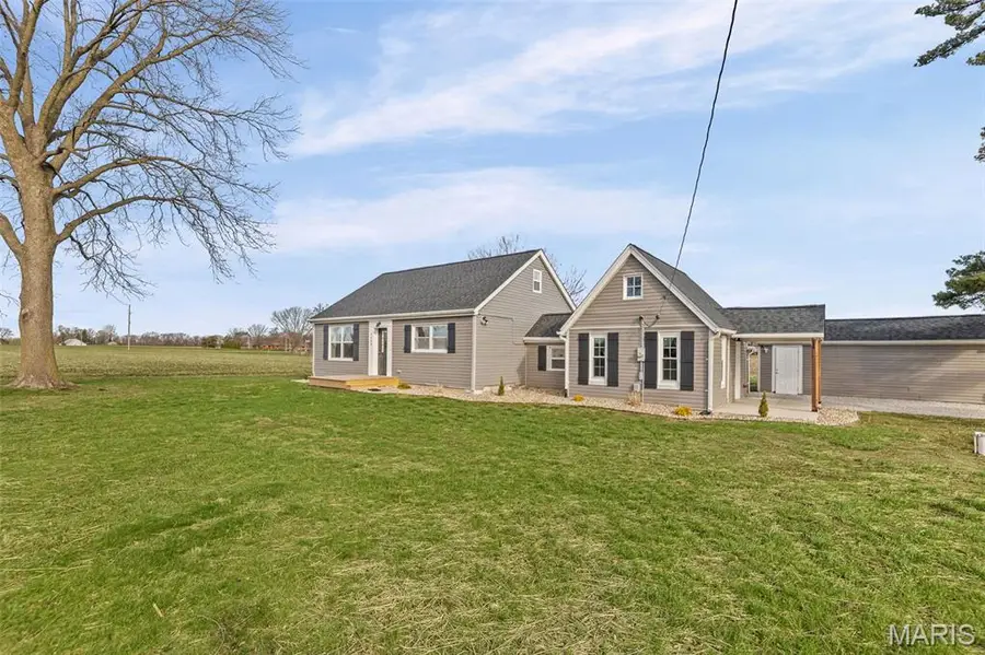 2049 Park Road, Belleville, IL 62220 - #3