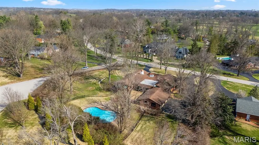 31 Bellerive Country Club Grounds, Town And Country, MO 63141 - #2