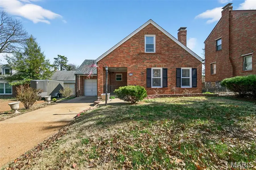 4520 Overbrook Drive, Saint Louis, MO 63121 - #2