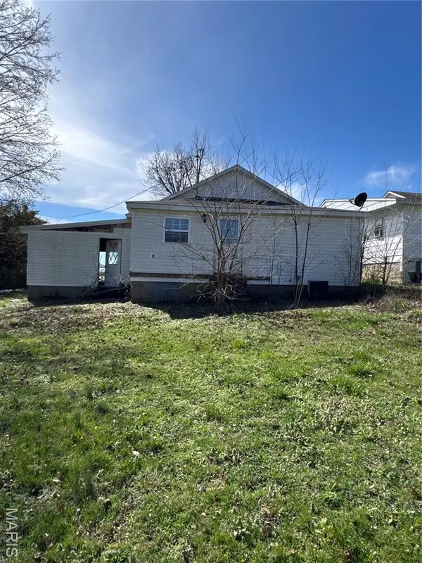 255 W Reed Avenue, Puxico, MO 63960