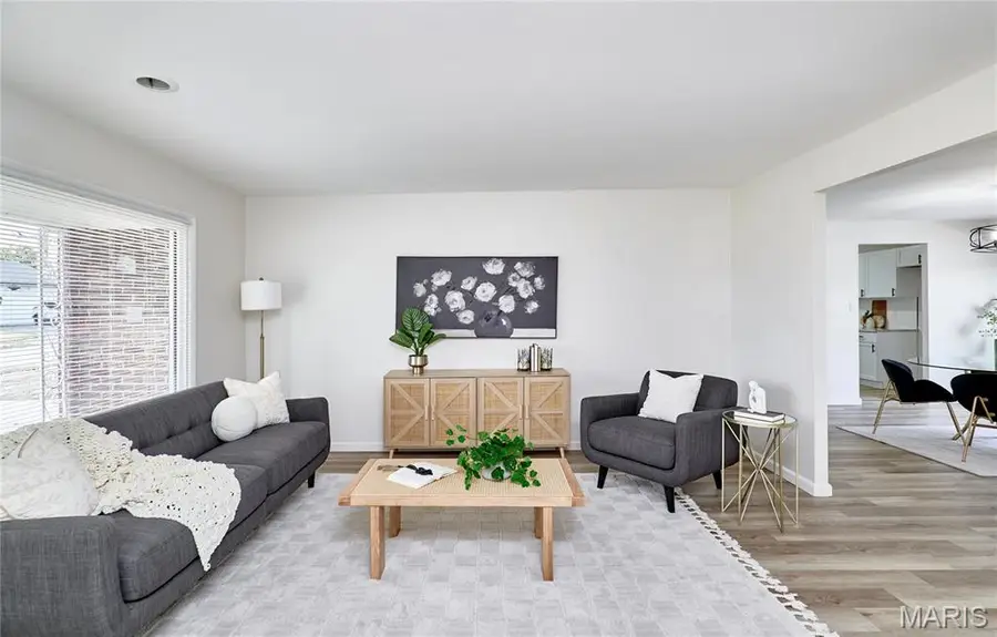 2141 Rountree Drive, Saint Louis, MO 63136 - #2