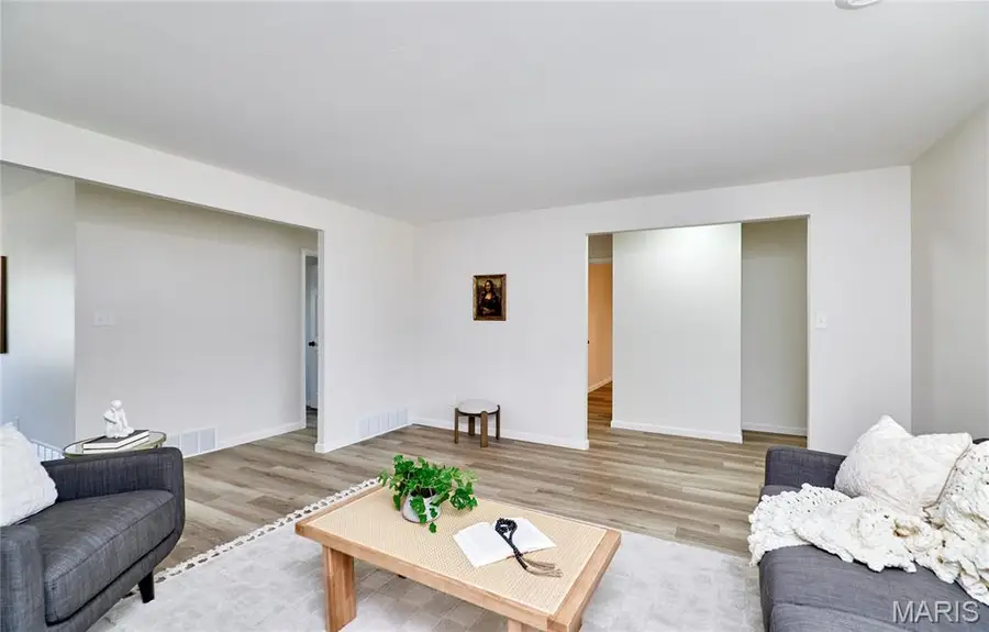 2141 Rountree Drive, Saint Louis, MO 63136 - #3