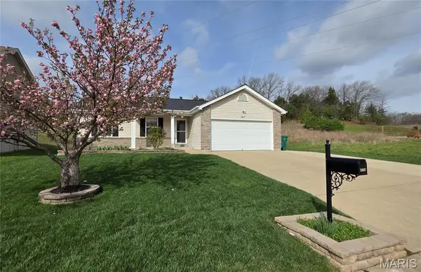 1007 San Luis Drive, Fenton, MO 63026