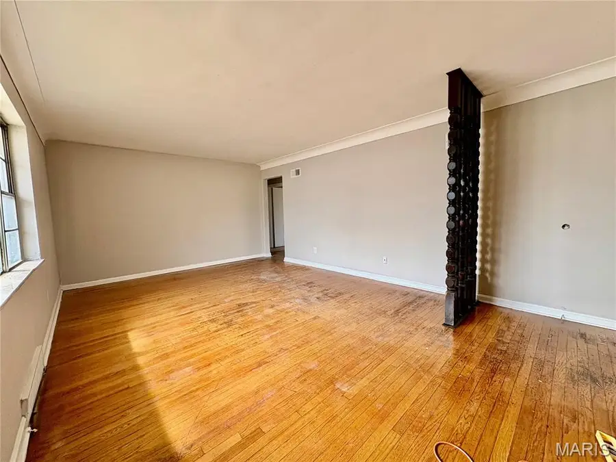 6100 Garesche Avenue, Saint Louis, MO 63136 - #2