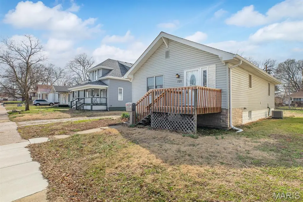 726 Rice Street, Wood River, IL 62095 - #1